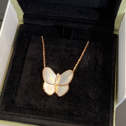 [LUCKY LOVE]BUTTERFLY GOLD MOP DIAMOND NECKLACE