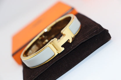 [LUCKY LOVE]H LIGHT BLUE BRACELET