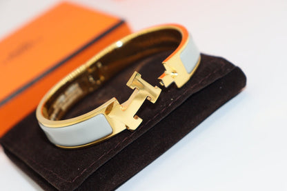 [LUCKY LOVE]H LIGHT BLUE BRACELET