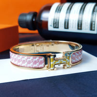 [LUCKY LOVE]H HORSE BRACELET 12MM