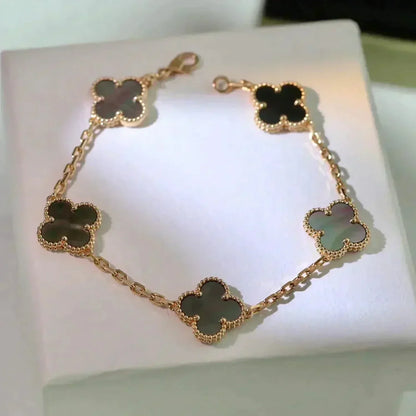 [LUCKY LOVE]CLOVER 5 MOTIF GRAY MOP  BRACELET