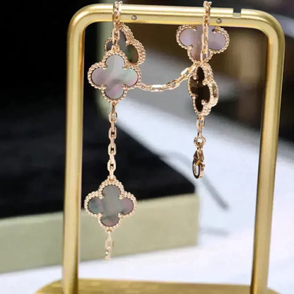 [LUCKY LOVE]CLOVER 5 MOTIF GRAY MOP  BRACELET