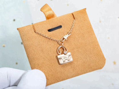 [LUCKY LOVE]AMULETTE PEDANT ROSE GOLD NECKLACE