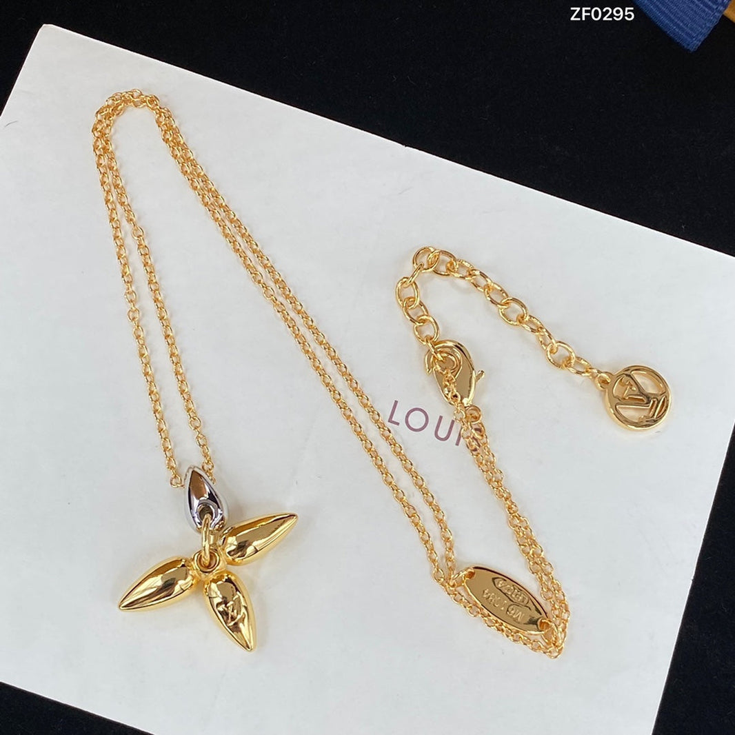 [LUCKY LOVE]LOUISETTE PEDANT GOLD NECKLACE
