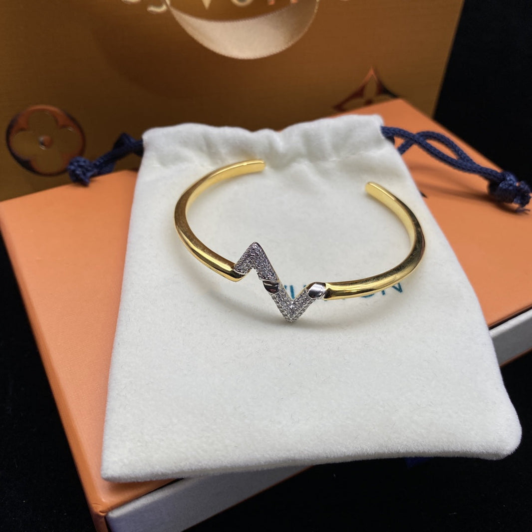 [LUCKY LOVE]VOLTE UPSITE DOWN DIAMOND GOLD OPEN BRACELET