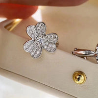 [LUCKY LOVE]CLOVER COMOS DIAMOND EARRINGS SILVER