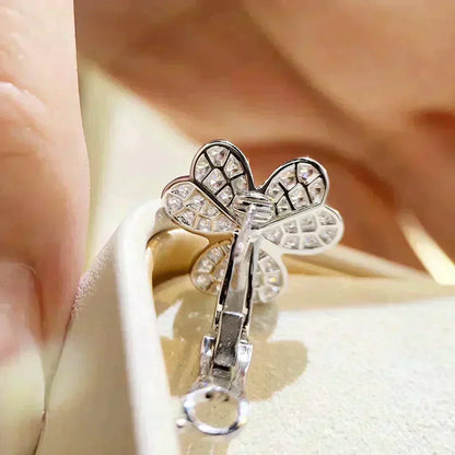 [LUCKY LOVE]CLOVER COMOS DIAMOND EARRINGS SILVER