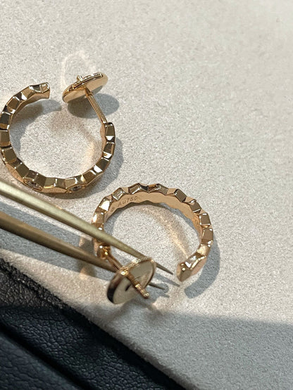 [LUCKY LOVE]Hollow Design Four-Leaf Clover Flower Shape Ring