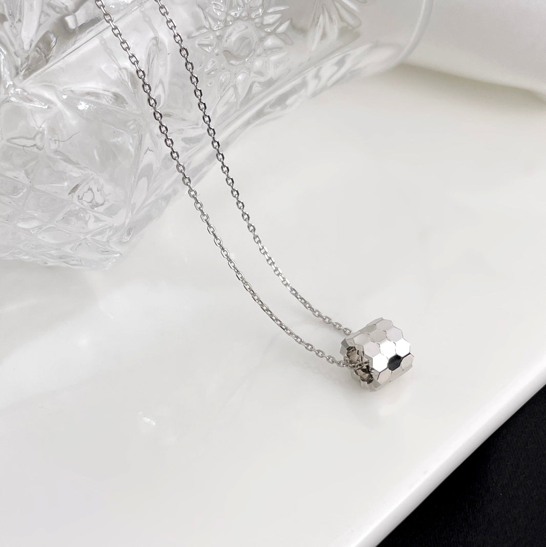 [LUCKY LOVE]BEE MINI NECKLACE
