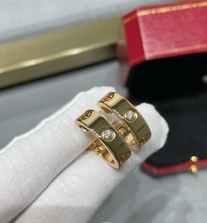 [LUCKY LOVE]LOVE 5.5MM 1 DIAMOND EARRINGS