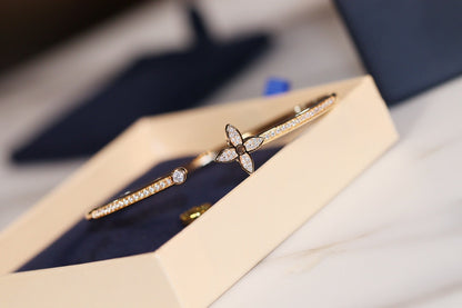 [LUCKY LOVE]IDYLLE GOLD OPEN BRACELET DIAMOND PAVED