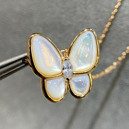 [LUCKY LOVE]BUTTERFLY MOP DIAMOND NECKLACE