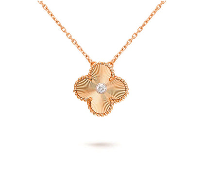 [LUCKY LOVE]CLOVER 15MM DIAMOND SINGLE FLOWER NECKLACE COLLECTION