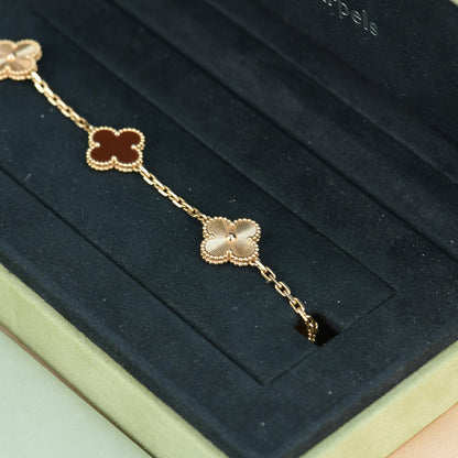 [LUCKY LOVE]CLOVER  5 MOTIFS CARNELIAN GOLD BRACELET