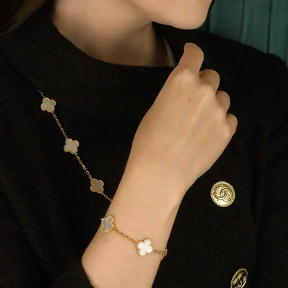 [LUCKY LOVE]CLOVER  5 MOTIF WHITE MOP BRACELET