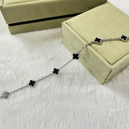 [LUCKY LOVE]CLOVER 6 MOTIF  ONYXS BRACELET