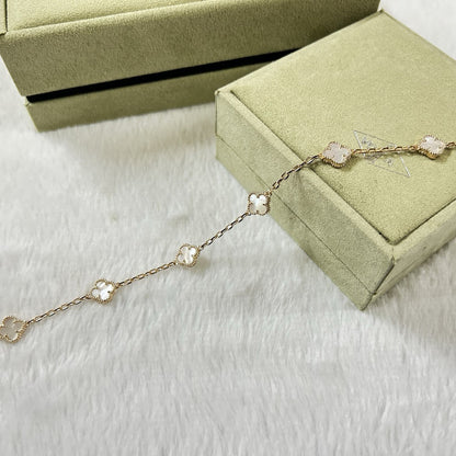 [LUCKY LOVE]CLOVER 6 MOTIF WHITE MOP BRACELET