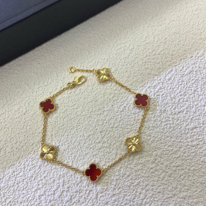 [LUCKY LOVE]CLOVER 6 MOTIF RED AGATE LASER BRACELET