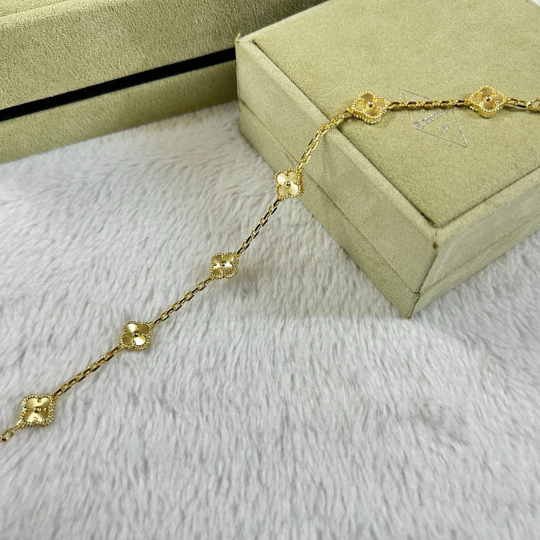 [LUCKY LOVE]CLOVER 6 MOTIF DIAMOND BRACELET