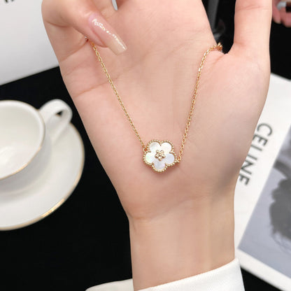 [LUCKY LOVE]LUCKY  WHITE MOP  PLUM BLOSSOM NECKLACE