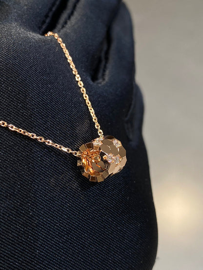 [LUCKY LOVE]BEE LOVE DIAMOND NECKLACE