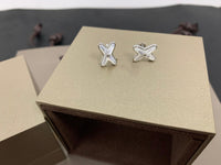 [LUCKY LOVE]JEUX DE WHITE MOP SILVER DIAMOND EARRINGS