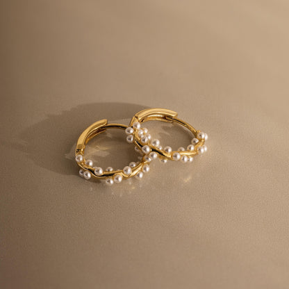 Pearl Cluster Huggies