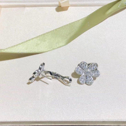 [LUCKY LOVE]FRIVOLE SILVER FLOWER DIAMOND EARRINGS