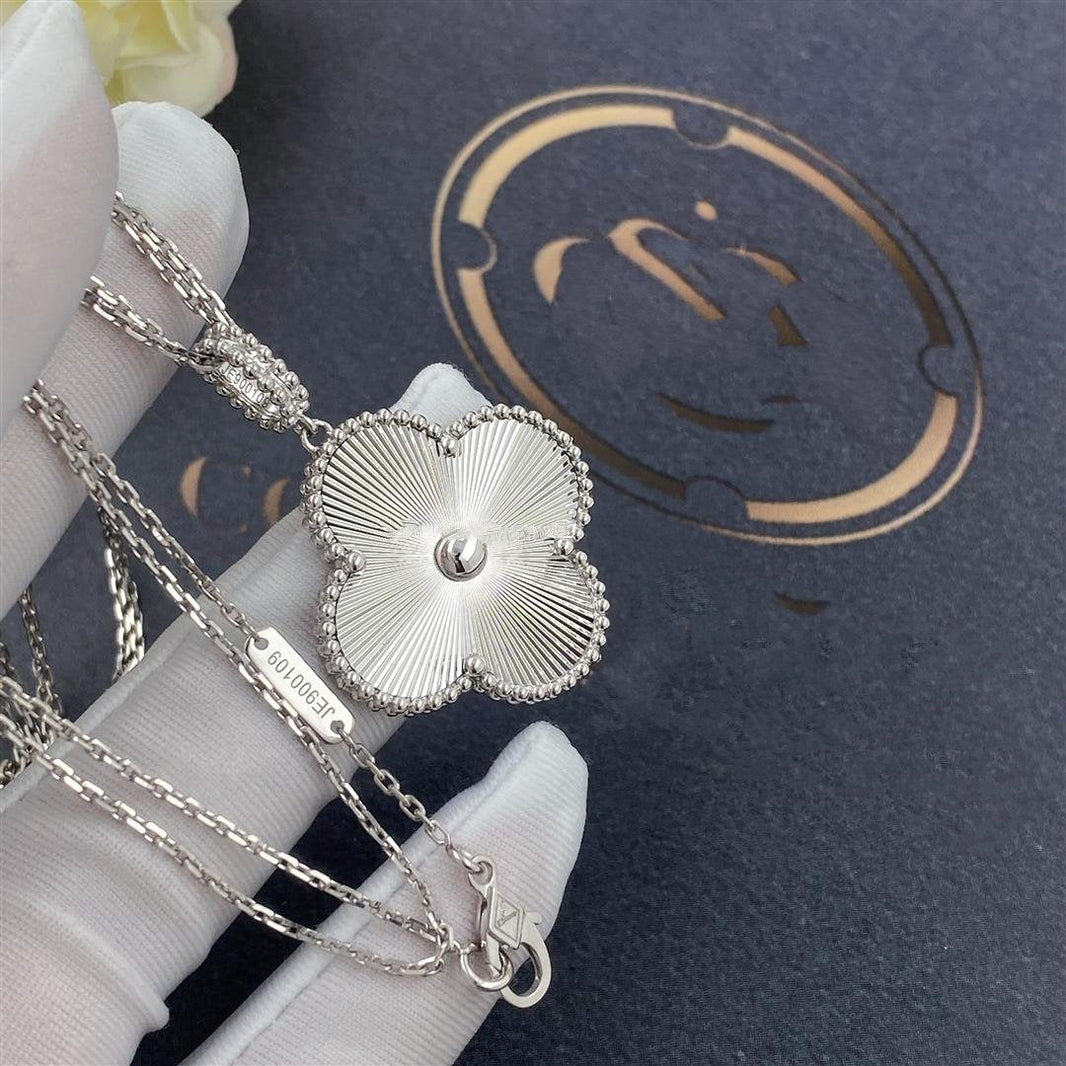 [LUCKY LOVE]CLOVER 25MM SILVER BIG CLOVER NECKLACE