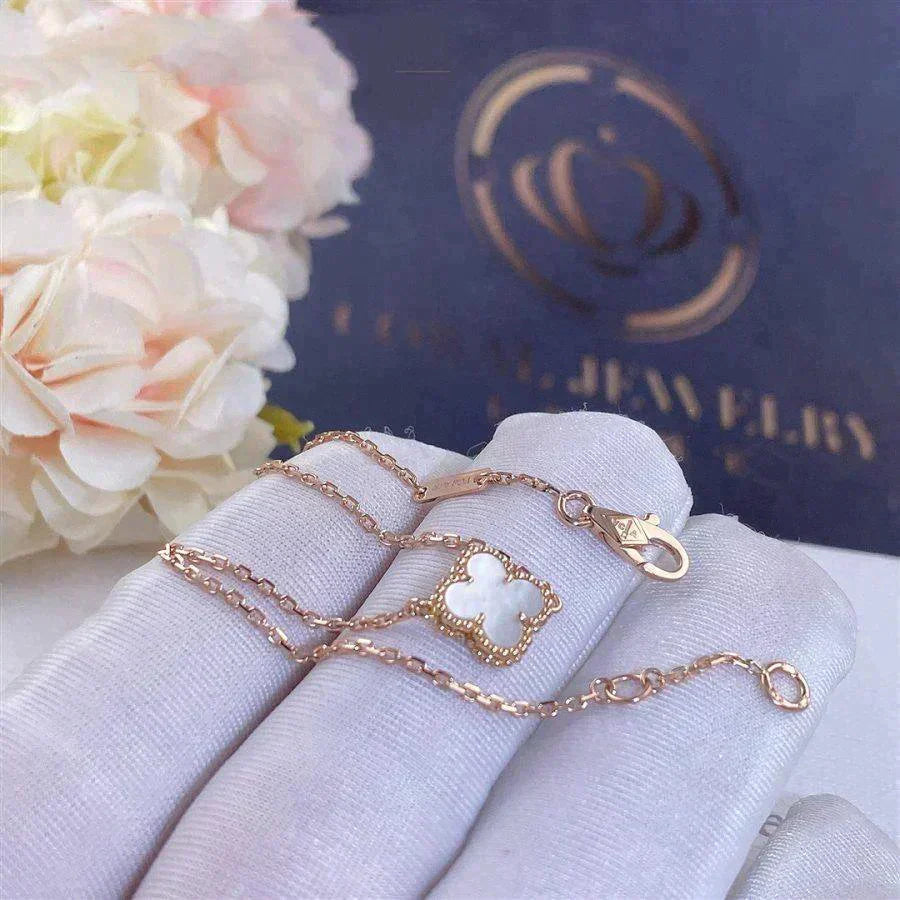 [LUCKY LOVE]CLOVER WHITE MOP SINGLE FLOWER BRACELET