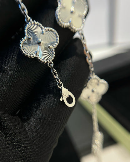 [LUCKY LOVE]CLOVER SILVER 5 MOTIFS BRACELET